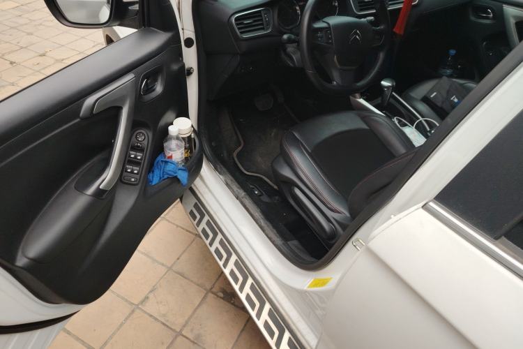 Used Citroen C3-XR 2017 1.6L Automatic Pioneer Model Driver Seat