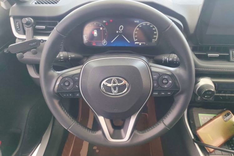 Used Toyota RAV4 2023 2.0L CVT Two-Wheel Drive Fashion Plus Edition Steering Wheel