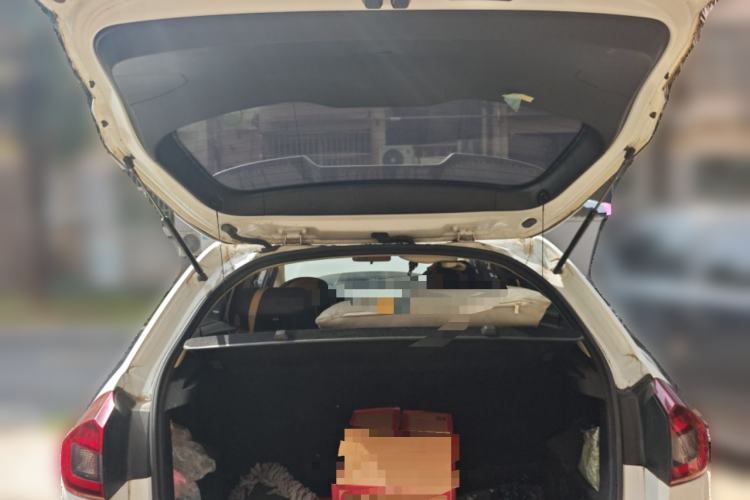 Used Geely Auto Vision X3 2019 Upgraded Model 1.5L CVT Prestige Version Trunk