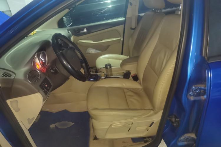 Used Ford Focus 2011 Hatchback 1.8L Automatic Fashion Edition
