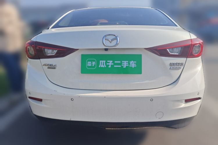Used Mazda Mazda 3 Axela 2016 Sedan 1.5L Automatic Luxury Model
