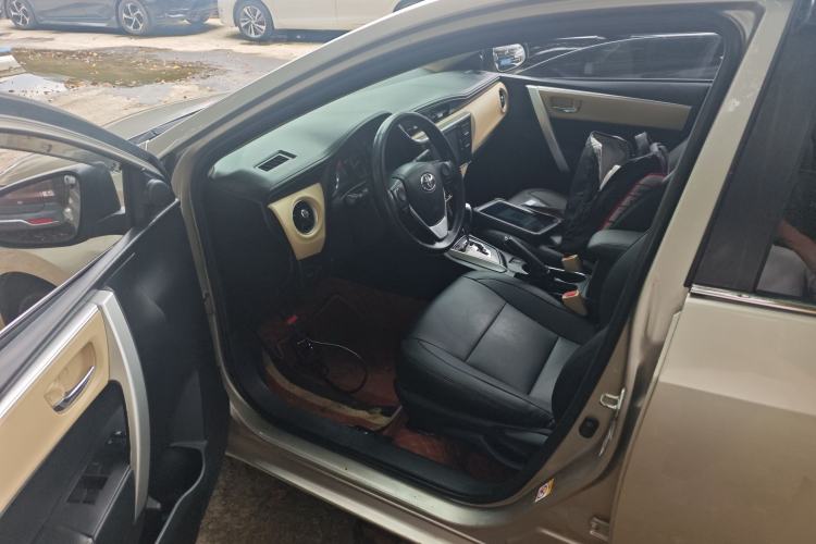 Used Toyota Corolla 2017 Revised Version 1.2T S-CVT GL-i Leather Edition Driver Seat