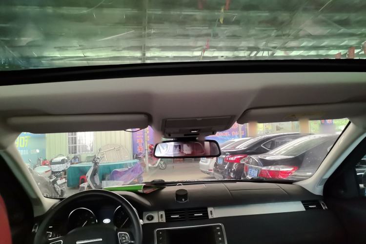 Used Land Rover Range Evoque 2017 2.0T SE Smart Glow Edition
