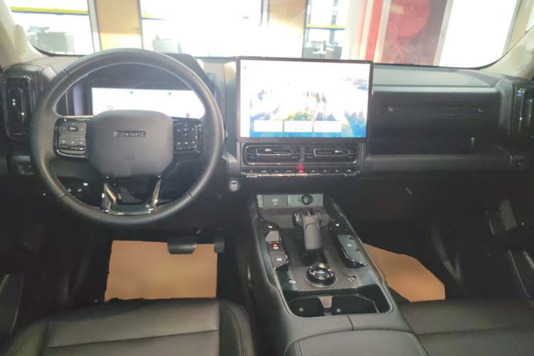 Used Haval Raptor New Energy 2024 Hi4 102 Pro Center Console