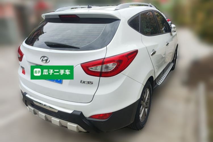 Used Hyundai ix35 2013 2.0L Automatic Two-Wheel Drive Smart GLS China IV Standard Rear Right 45 Deg