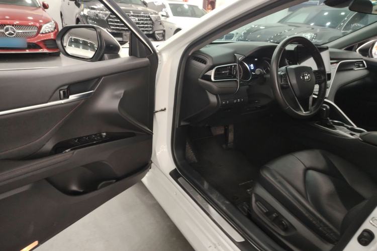 Used Toyota Camry 2021 2.0G Luxury Edition