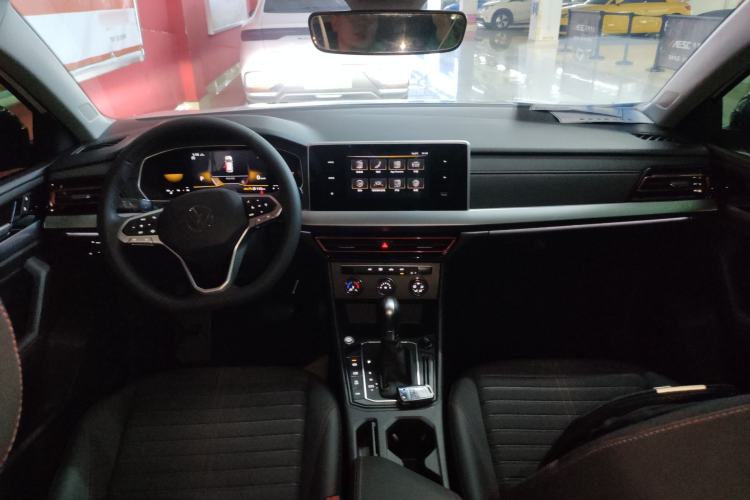 Used Volkswagen Lavida 2024 300TSI DSG Starry Sky Deluxe Edition Center Console