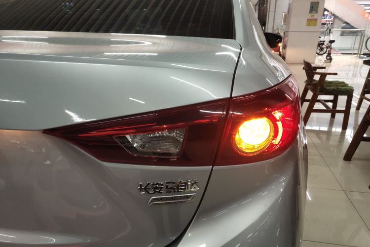 Used Mazda Mazda 3 Axela 2017 Sedan 1.5L Automatic Comfort Model Emission Standard China V
