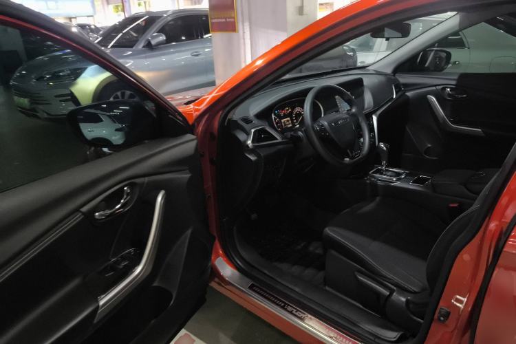 Used Venucia T90 2017 2.0L CVT Fashion Edition