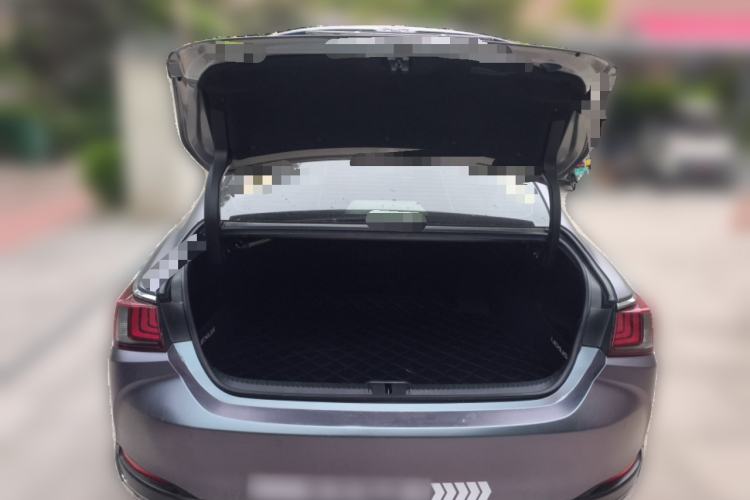 Used Lexus ES 2018 300h Premium Edition China V Standard Trunk