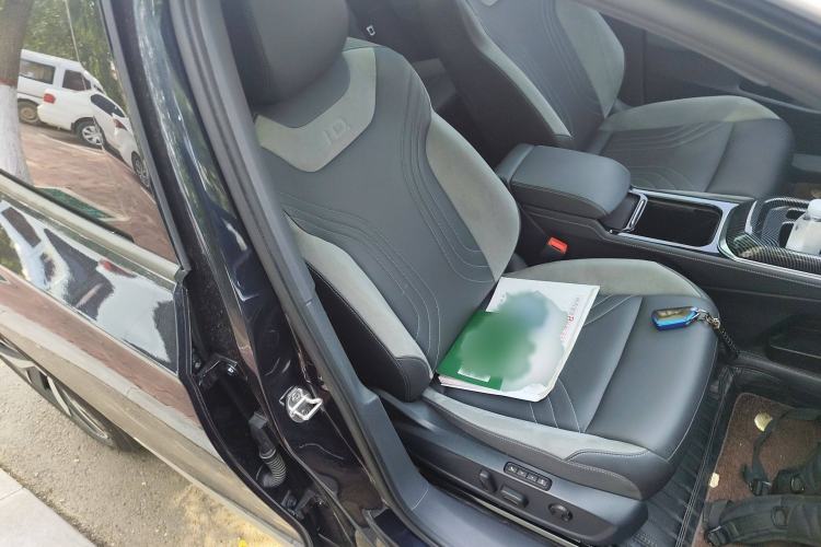 Used Volkswagen ID.4 CROZZ 2021 Long-Range PRO Two-Wheel Drive Version