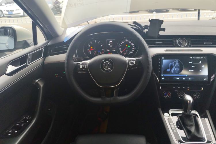 Used Volkswagen Magotan 2018 330TSI DSG Advanced Model
