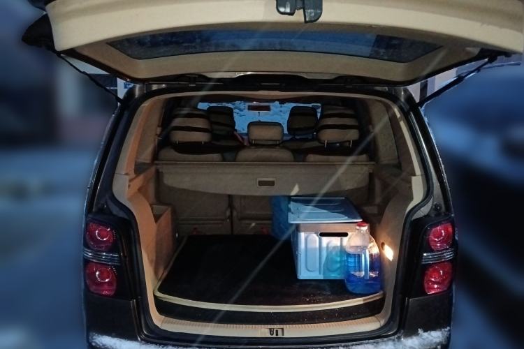 Used Volkswagen Touran 2011 1.4T DSG Zhiya Edition 5 Seats Trunk