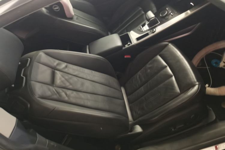 Used Audi A5 2019 Coupe 40 TFSI Fashion Edition China V Emission Standard Right Front Seat