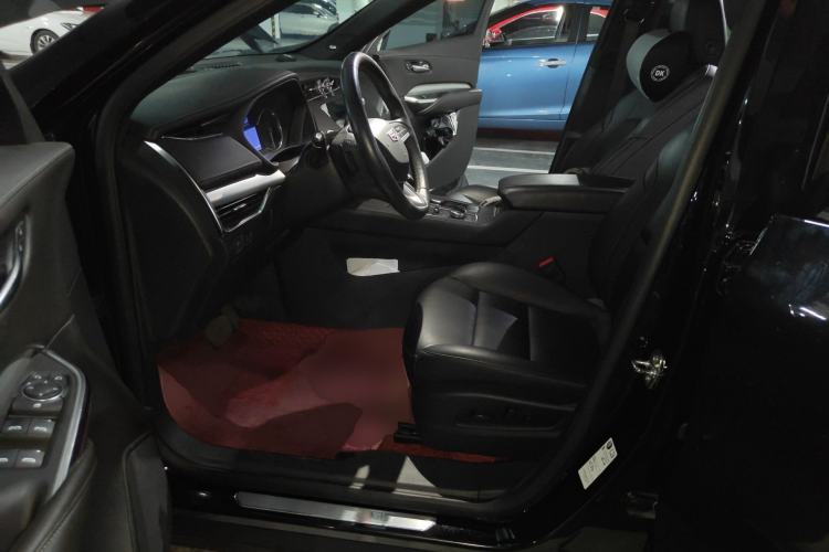 Used Cadillac XT4 2021 28T Two-Wheel Drive Leading Version Left Front Seat