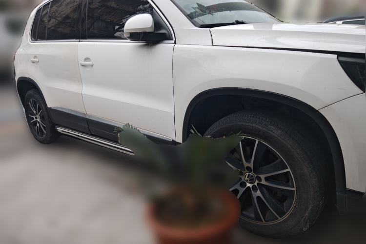 Used Volkswagen Tiguan 2013 1.8TSI Automatic Two-Wheel Drive Trend Edition Front Right 45 Deg