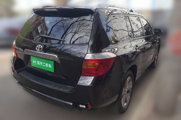 Used Toyota Highlander 2011 2.7L Two-Wheel Drive 5-Seater Sport Edition Rear Right 45 Deg