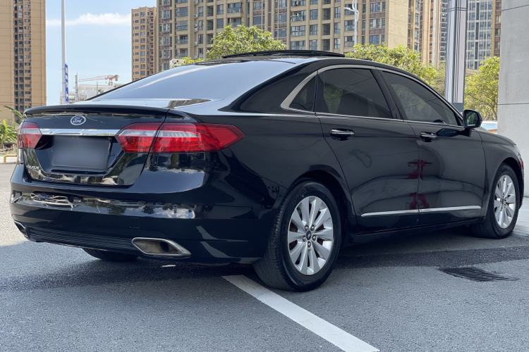 Used Ford Taurus 2016 EcoBoost 180 Luxury Model