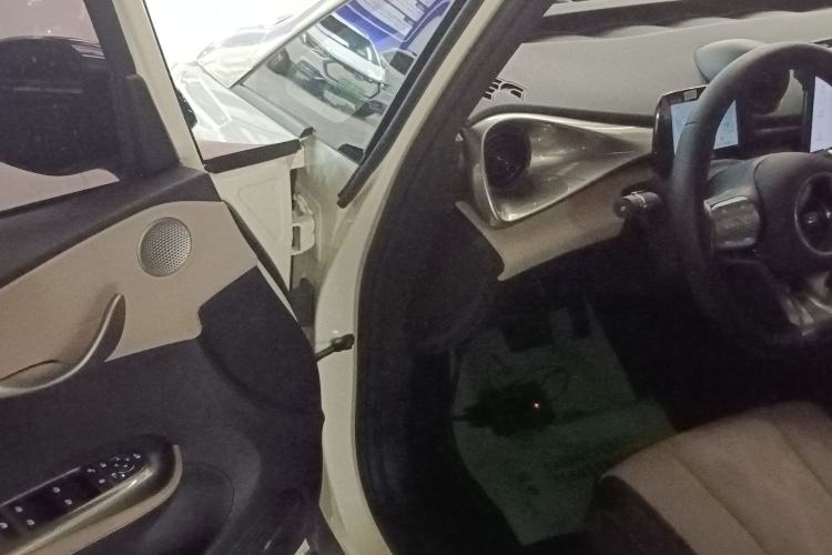 Used BYD Dolphin 2023 420 km Fashion Edition
