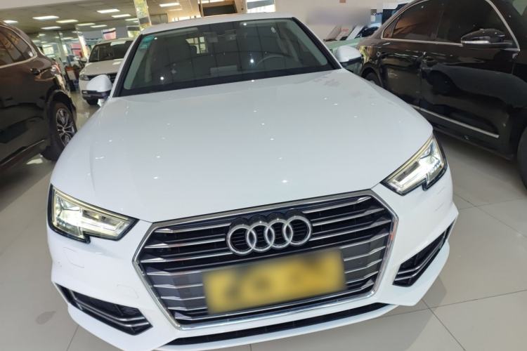 Used Audi A4L 2019 40 TFSI Ambition China VI