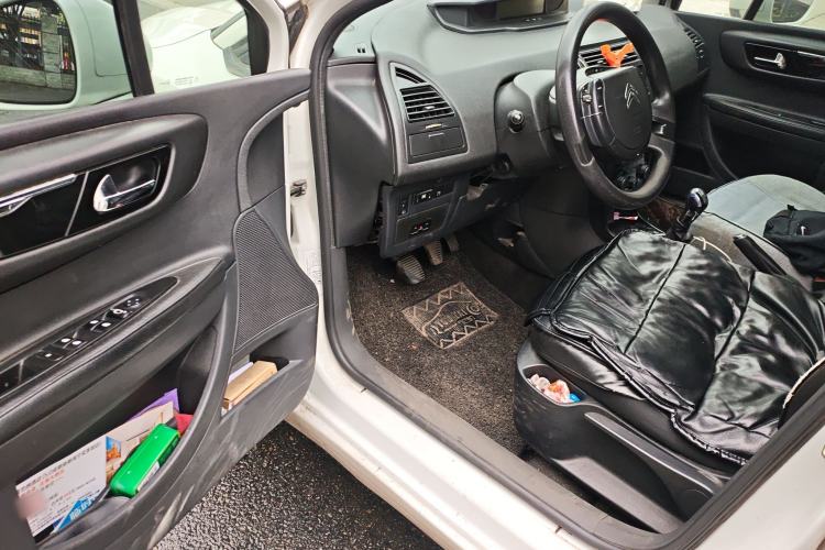 Used Citroen C-Quatre 2016 Classic Sedan 1.6L Manual CNG Driver Seat