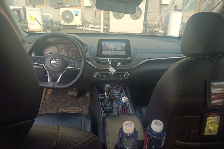 Used Nissan Teana 2021 2.0L XL Comfort Edition Center Console