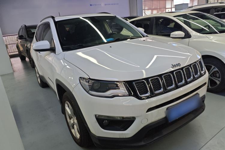 Used Jeep Compass 2017 200T Automatic Family Edition Front Right 45 Deg