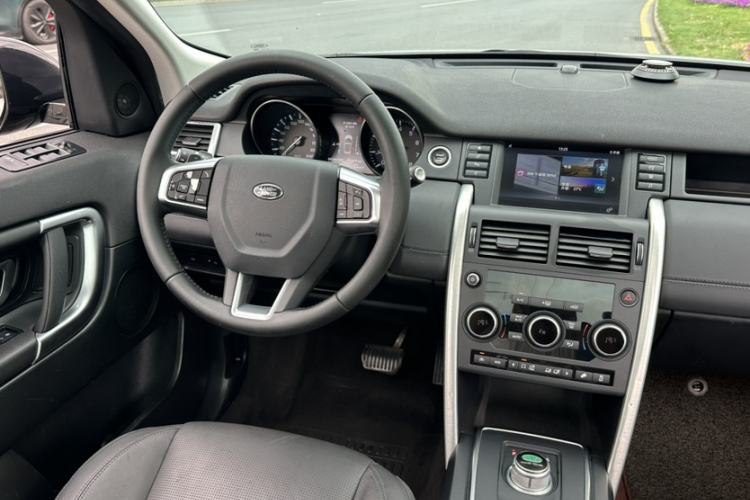 Used Land Rover Discovery Sport 2016 2.0T SE
