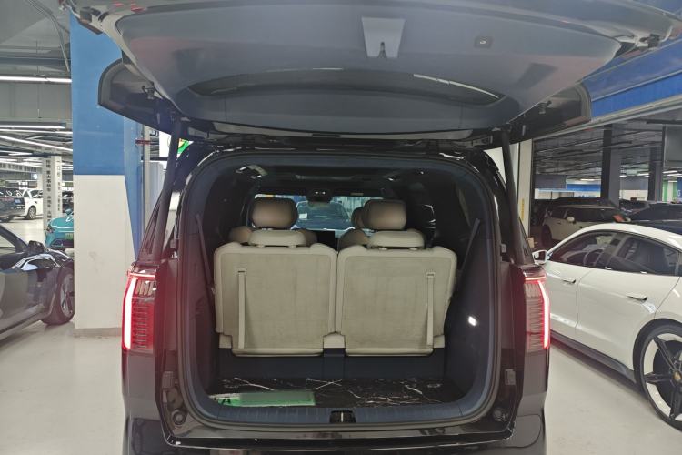 Used Zeekr 009 2022 WE Edition