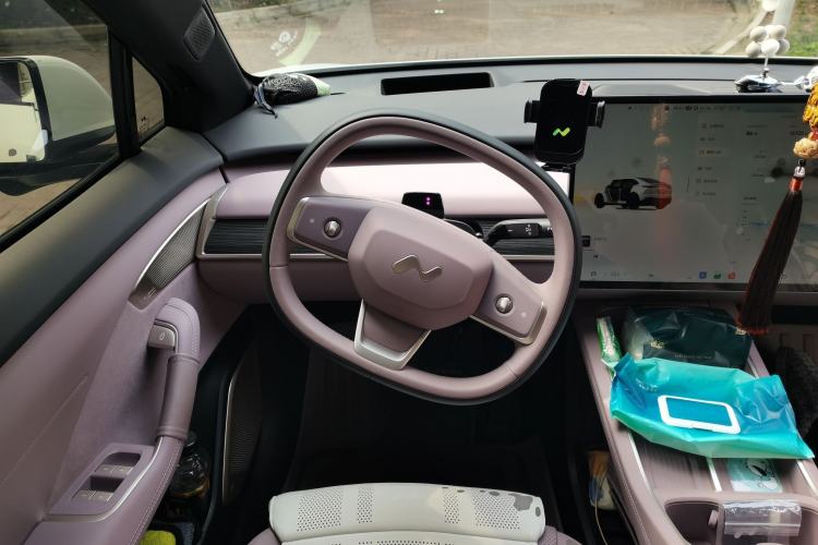 Used ONVO L60 2025 Model—60 kWh Rear-Wheel-Drive Version Steering Wheel