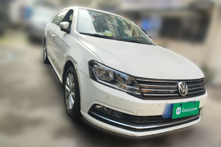 Used Volkswagen Lavida 2015 1.6L Automatic Comfort Edition
