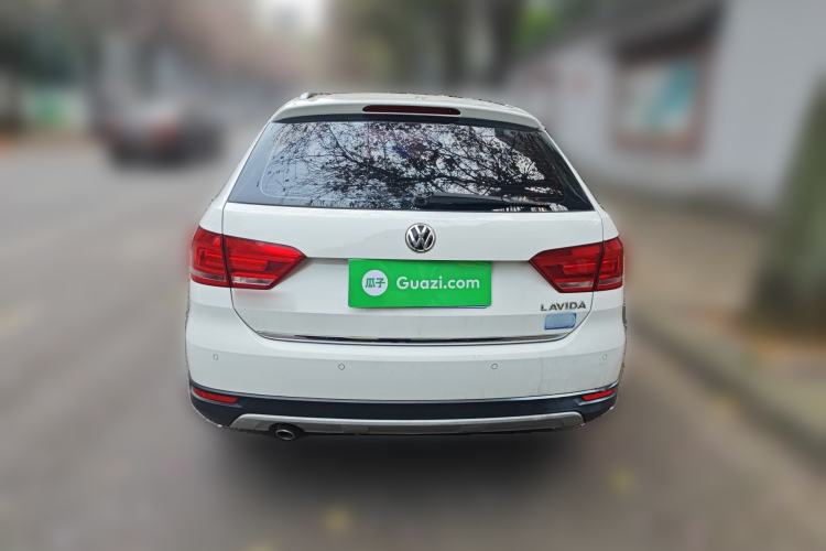 Used Volkswagen Cross Lavida 2014 1.6L Automatic Rear