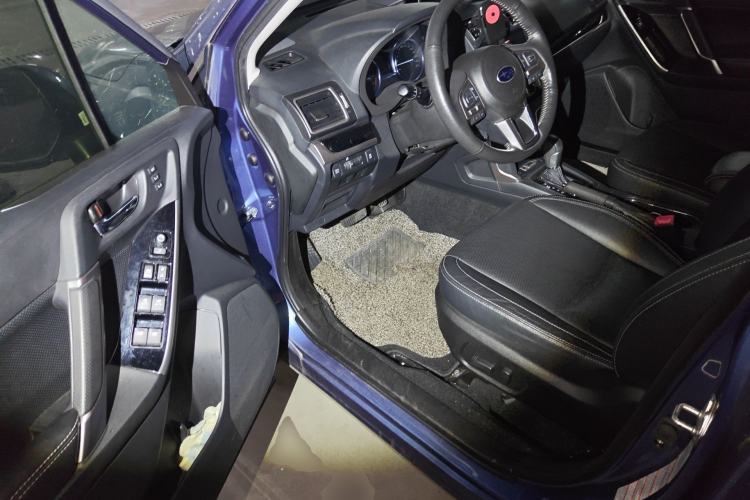 Used Subaru Forester 2018 2.5i Luxury Navigation Edition Driver Seat