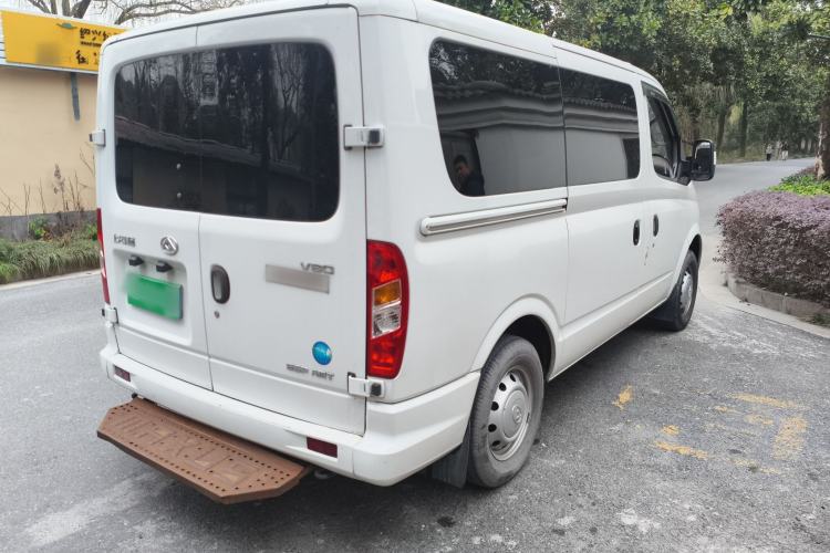 Used SAIC MAXUS Xintu V80 2021 2.0T AMT Classic Aoyuntong Short Wheelbase Ultra-Low Roof 5/6-Seater
