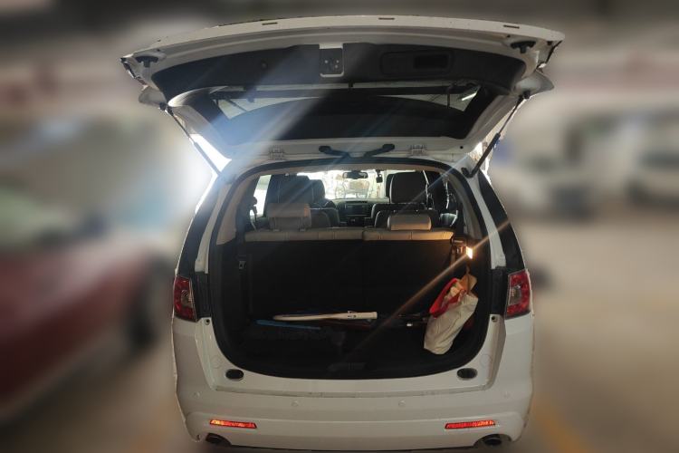 Used Mazda 8 2015 2.5L Flagship Edition Trunk