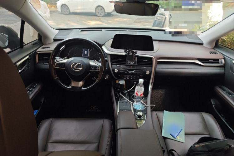 Used Lexus RX 2020 Revised Version 300 Two-Wheel Drive Comfort Edition Center Console