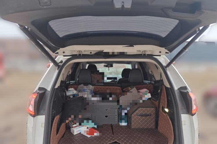 Used Ford Edge 2015 2.0T GTDi Four-Wheel Drive Prestige Model Trunk