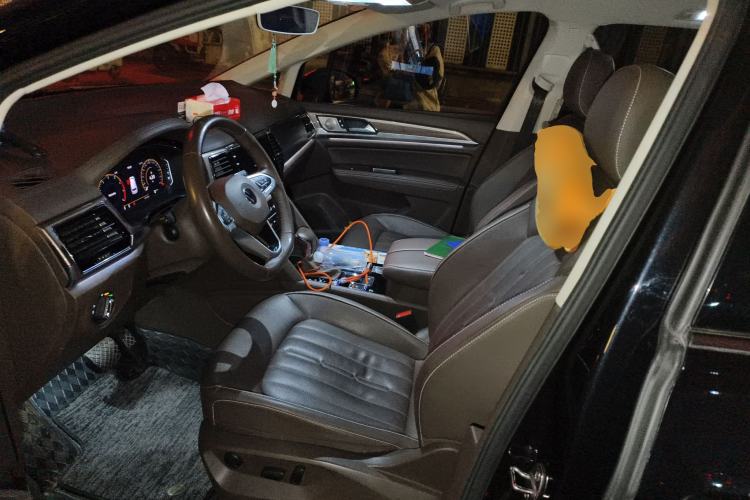 Used Volkswagen Viloran 2020 330TSI Luxury Edition
