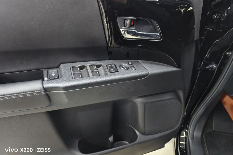 Used Volkswagen Passat 2024 380TSI Luxury Edition Audio And AC Panel