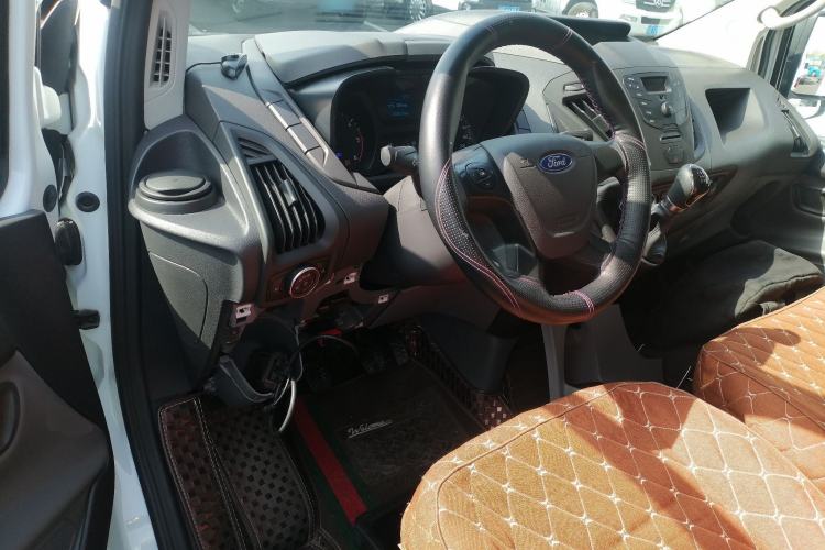 Used Ford Transit 2019 2.0T Diesel Multi-Purpose Commercial Vehicle Short Wheelbase Low Roof 6-Seater China VI Standard
