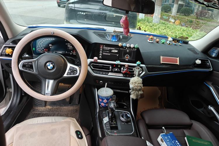 Used BMW 3 Series 2020 Facelifted 325Li xDrive M Sport Package Center Console