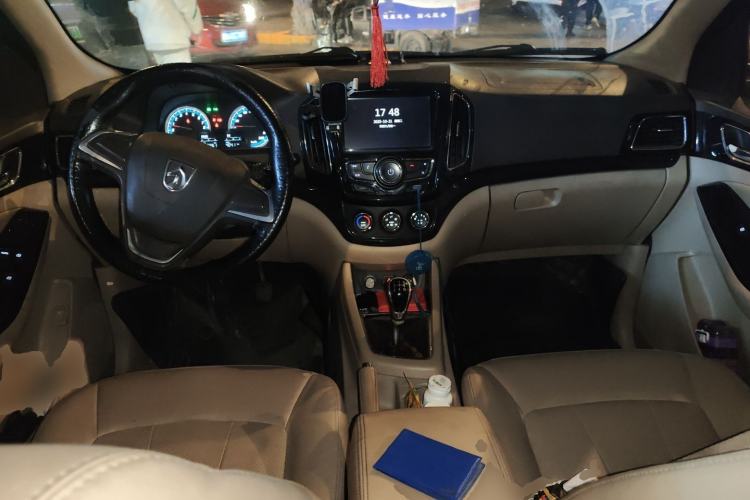 Used Baojun 730 2015 1.8L Manual Comfort ESP Version 7-seater