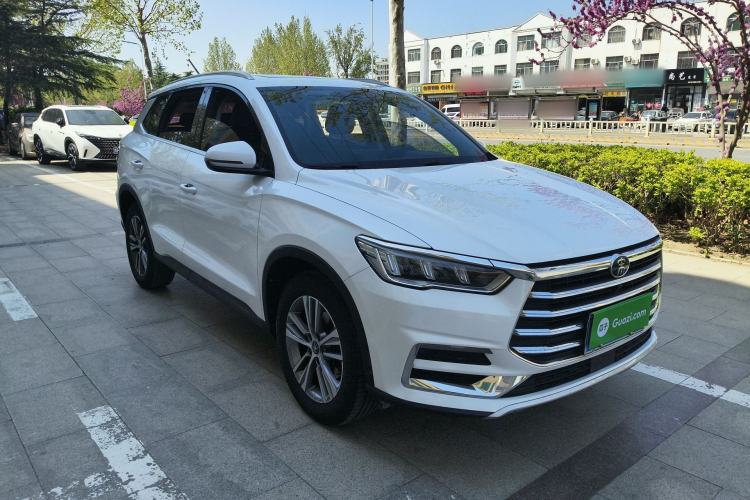 Used BYD Song Pro 2019 1.5T Automatic Elite Edition Front Right 45 Deg