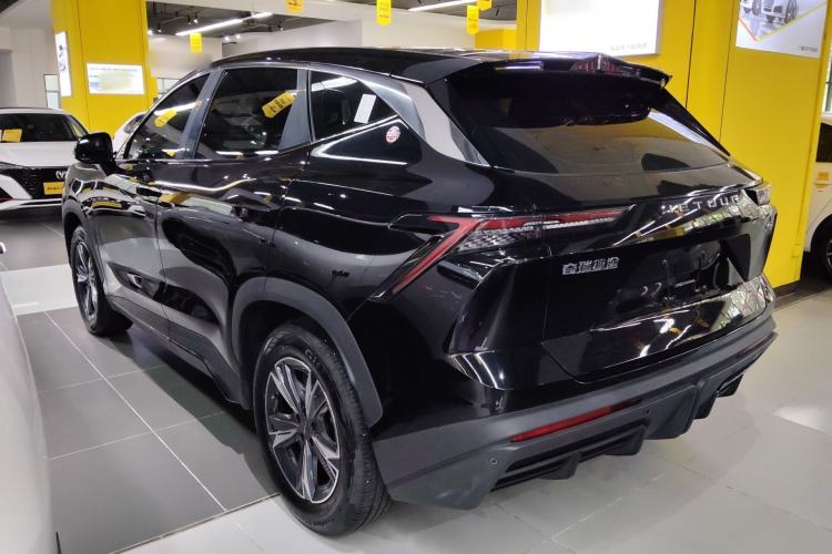 Used JETOUR Dashing 2023 1.5T DCT Starlight Shine Pro Edition
