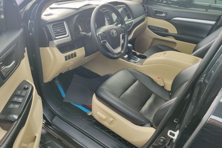 Used Toyota Highlander 2018 2.0T Four-Wheel Drive Elite Edition 7 Seats China VI Standard
