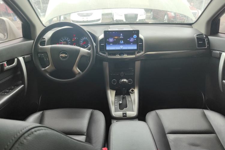 Used Chevrolet Captiva 2014 2.4L Two-Wheel Drive Urban Version 7 Seats Center Console