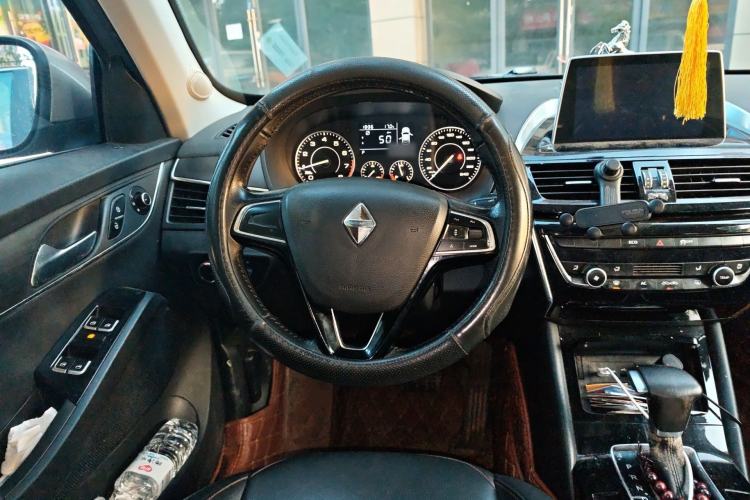 Used BORGWARD BX5 2017 20TGDI Automatic Two-Wheel Drive Pioneer Edition