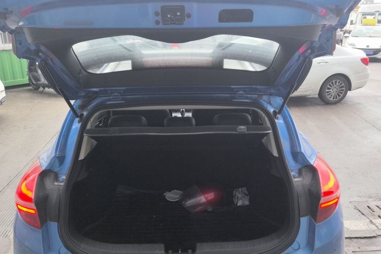 Used Geely Auto Emgrand GS 2016 Sport Edition 1.3T Automatic ZhenShang Model Trunk