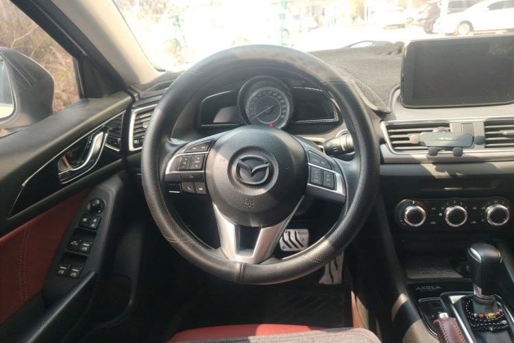 Used Mazda Mazda 3 Axela 2016 Sedan 1.5L Automatic Comfort Model
