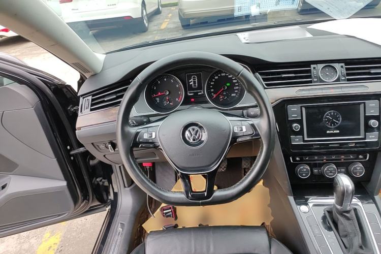 Used Volkswagen Magotan 2018 Facelift 380TSI DSG Luxury Version
